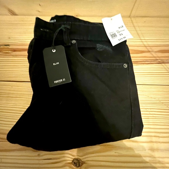 NWT forever 21 size 33 woman’s destructed denim - Picture 1 of 5